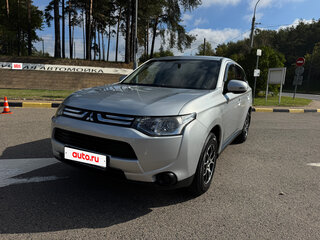 2013 Mitsubishi Outlander III, серебристый, 1249000 рублей, вид 4