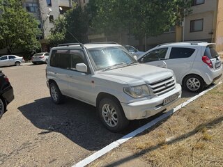 2000 Mitsubishi Pajero iO, белый, 350000 рублей, вид 3