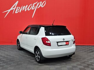 2012 Skoda Fabia II Рестайлинг, белый, 610000 рублей, вид 3