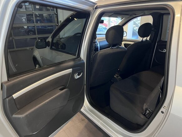 2012 Lada (ВАЗ) Largus I, серебристый, 537000 рублей - вид 21