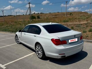 2009 BMW 7 серии Long 740Li V (F01/F02/F04), белый, 1950000 рублей, вид 5