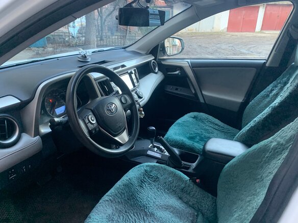 2014 Toyota RAV4 IV (XA40), белый, 2200000 рублей - вид 6