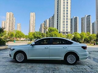 2022 Volkswagen Lavida III, белый, 1085000 рублей, вид 3