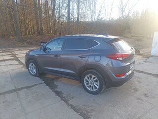 2017 Hyundai Tucson III, серый, 2000000 рублей, вид 3