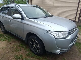 2012 Mitsubishi Outlander III, серебристый, 1350000 рублей, вид 4