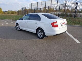 2017 Skoda Rapid I, белый, 950000 рублей, вид 4