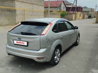 2011 Ford Focus II Рестайлинг, серебристый, 480000 рублей, вид 2