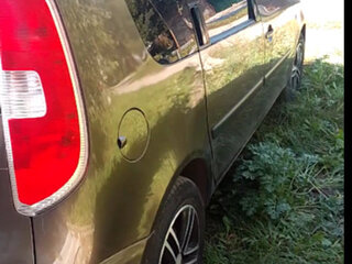 2013 Skoda Roomster I Рестайлинг, коричневый, 560000 рублей, вид 4
