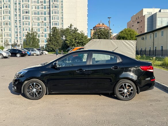 2016 Kia Rio III Рестайлинг, чёрный, 700000 рублей - вид 7