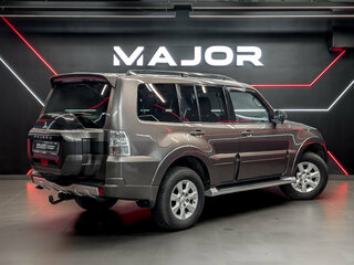 2015 Mitsubishi Pajero IV Рестайлинг 2, коричневый, 2440000 рублей, вид 5