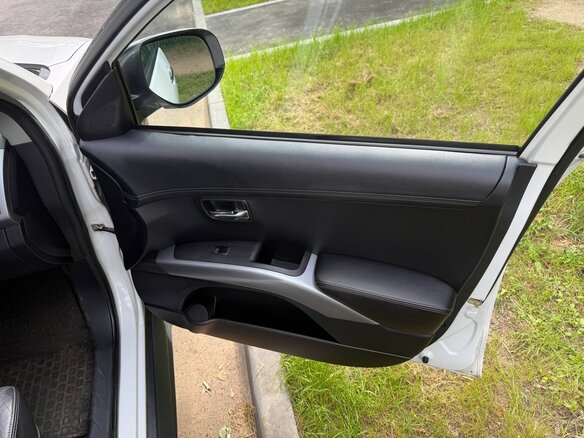 2011 Mitsubishi Outlander II Рестайлинг, белый, 1200000 рублей - вид 18
