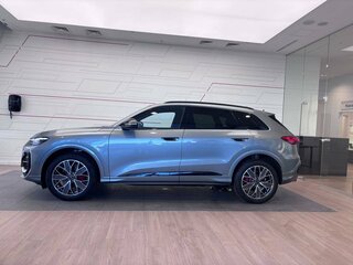 2026 Audi Q5 L III (GU), серебристый, 6750000 рублей, вид 3