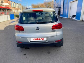 2014 Volkswagen Tiguan I Рестайлинг, серебристый, 1790000 рублей, вид 3