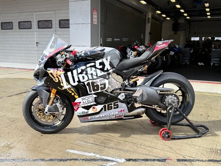 2021 Ducati Panigale V4, красный, 3200000 рублей, вид 4