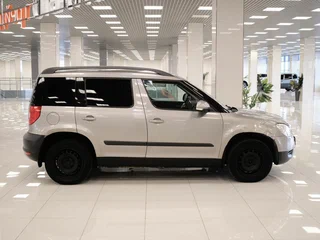 2012 Skoda Yeti I, серый, 380000 рублей, вид 5