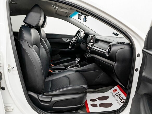 2020 Kia K3 II, белый - вид 4
