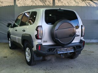 2021 Lada (ВАЗ) Niva, серый, 850000 рублей, вид 5
