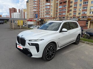 2025 BMW X7 40d I (G07) Рестайлинг, белый, 14000000 рублей, вид 2