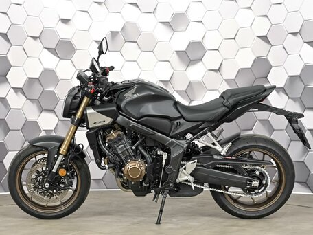 2024 Honda CB 650R, серый, 1177000 рублей, вид 4