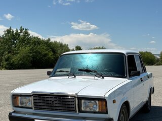 2003 Lada (ВАЗ) 2107, белый, 230000 рублей, вид 1