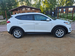 2019 Hyundai Tucson III Рестайлинг, белый, 1900000 рублей, вид 4