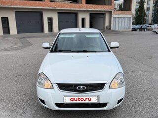 2016 Lada (ВАЗ) Priora I Рестайлинг, белый, 649000 рублей, вид 1