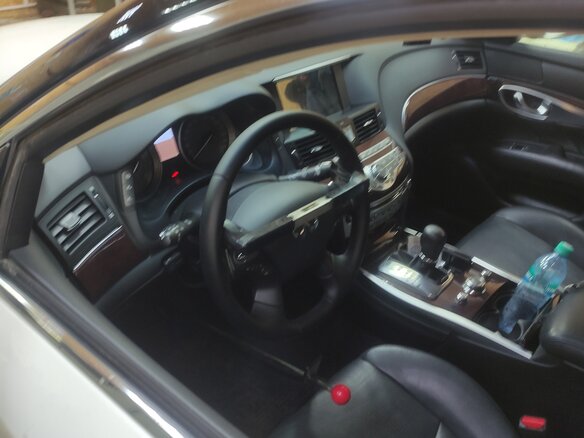 2015 Infiniti Q70 I Рестайлинг, белый, 2350000 рублей - вид 30