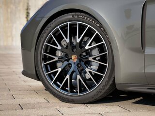 2026 Porsche Panamera 4 III, серый, 24900000 рублей, вид 3