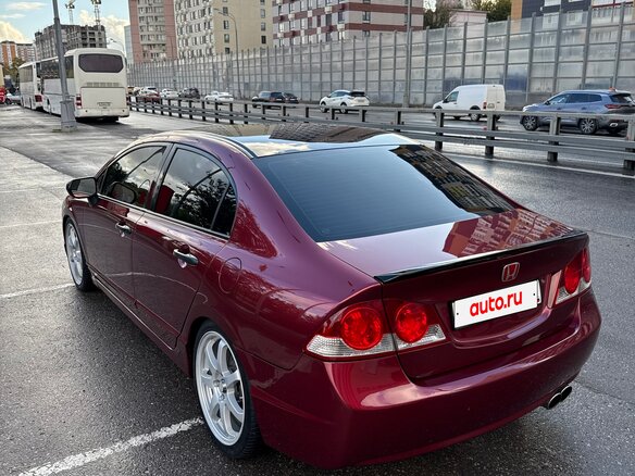2008 Honda Civic VIII, красный - вид 6
