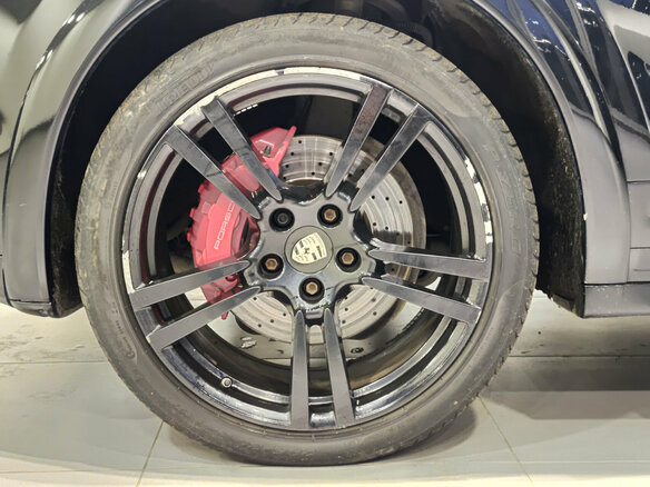 2012 Porsche Cayenne GTS II (958), чёрный, 1990000 рублей - вид 17