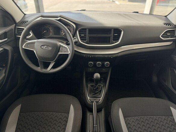 2026 Lada (ВАЗ) Vesta SW I Рестайлинг (NG), белый - вид 10