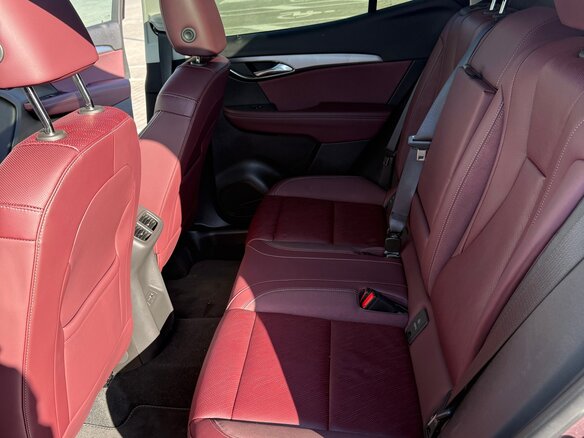 2024 Buick Envision Plus II Рестайлинг, фиолетовый, 2800000 рублей - вид 6