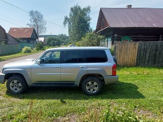 2008 Nissan Patrol V (Y61) Рестайлинг, серебристый, 2000000 рублей, вид 5