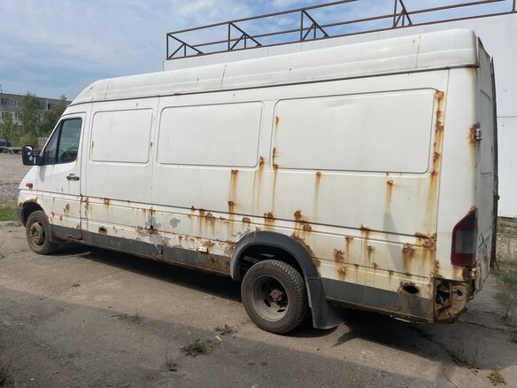 2005 Mercedes-Benz Sprinter, белый, 400000 рублей - вид 1