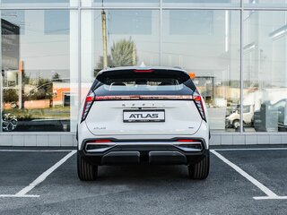 2026 Geely Atlas II, белый, 3870990 рублей, вид 4