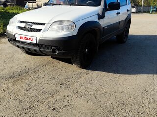 2014 Chevrolet Niva I Рестайлинг, белый, 650000 рублей, вид 1