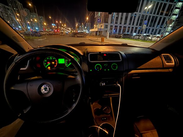 2008 Skoda Fabia II, красный - вид 6