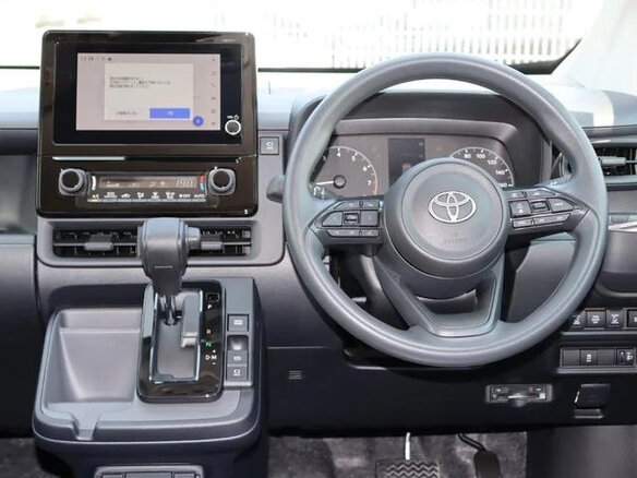 2023 Toyota Sienta III, белый, 1250000 рублей - вид 11