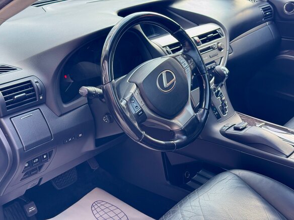 2015 Lexus RX 350 III Рестайлинг, белый, 2200000 рублей - вид 12