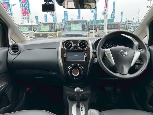 2016 Nissan Note II, коричневый, 750000 рублей - вид 10