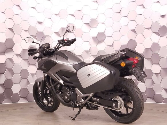 2015 Honda NC 750X, серый, 677000 рублей - вид 7