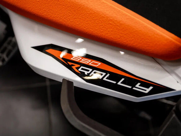 2024 KTM 890 Adventure R Rally, оранжевый, 2300000 рублей - вид 39