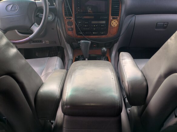 1999 Lexus LX 470 II, серый, 1300000 рублей - вид 7