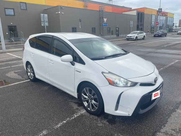 2016 Toyota Prius v (+) I Рестайлинг (ZVW40/41), белый - вид 15
