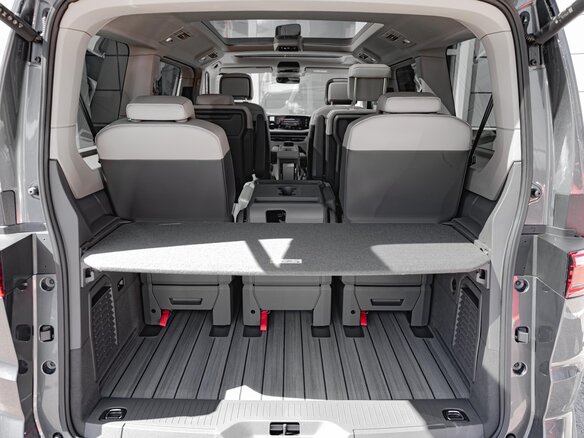 2026 Volkswagen Multivan Long T7, серый, 13690000 рублей - вид 12