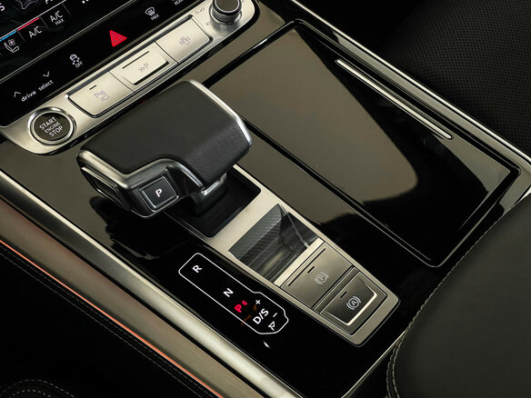 2026 Audi Q8 50 TDI I (4M) Рестайлинг, серый, 15400000 рублей - вид 20