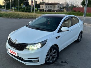 2015 Kia Rio III Рестайлинг, белый, 799999 рублей, вид 2