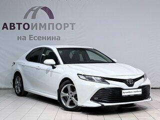 2018 Toyota Camry VIII (XV70), белый, 2300000 рублей, вид 3