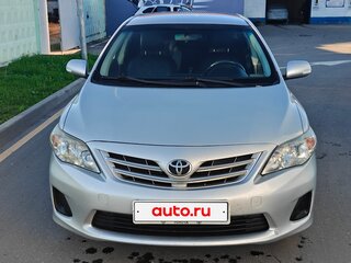 2011 Toyota Corolla X (E140, E150) Рестайлинг, серебристый, 900000 рублей, вид 4