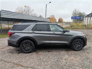 2025 Ford Explorer VI Рестайлинг, серебристый, 3650000 рублей, вид 4